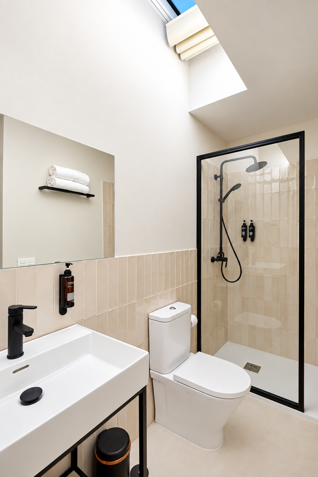Superio Room Mythic Valencia_04